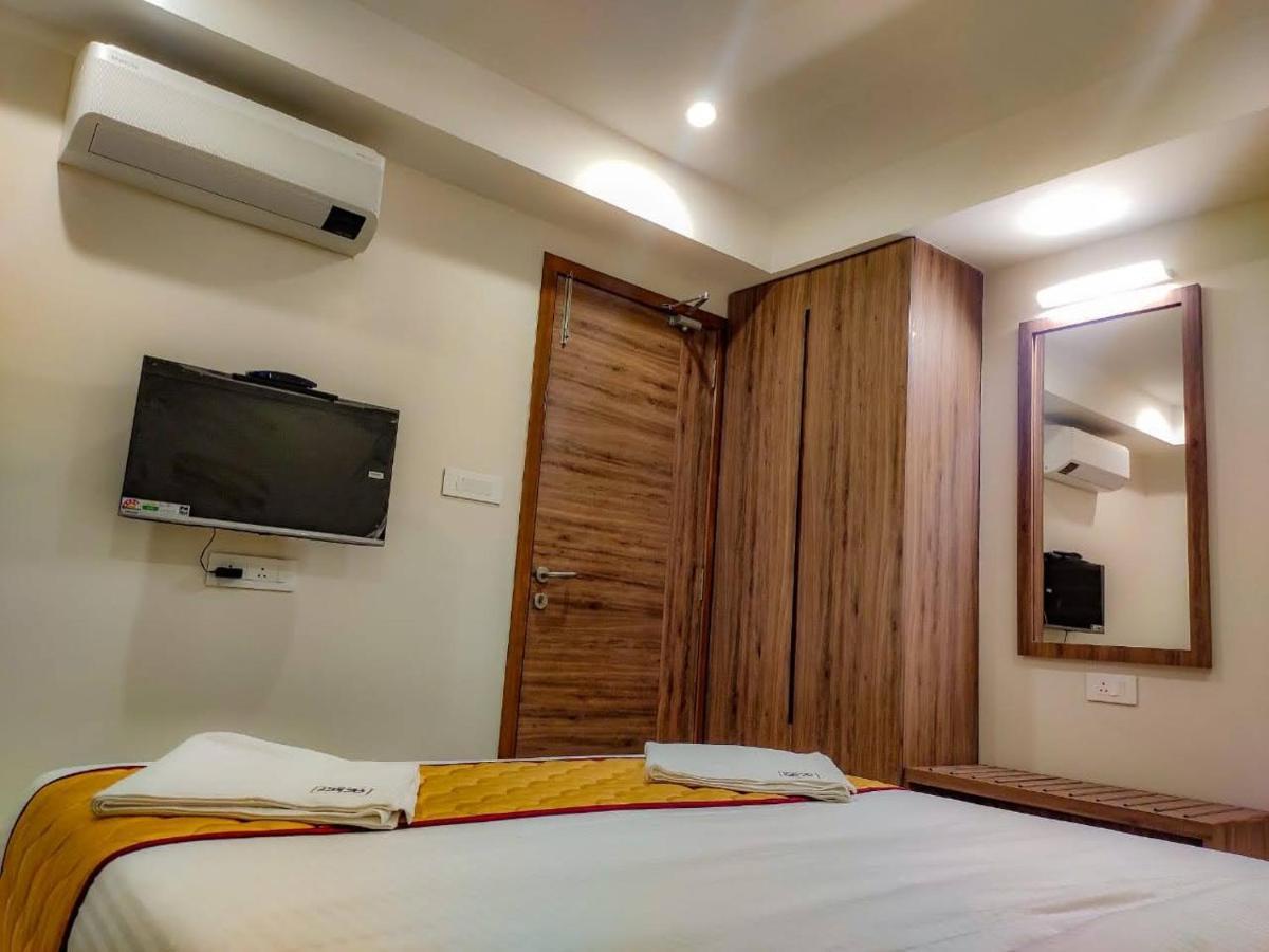 Rr Mount Elite Suites Chennai Ngoại thất bức ảnh