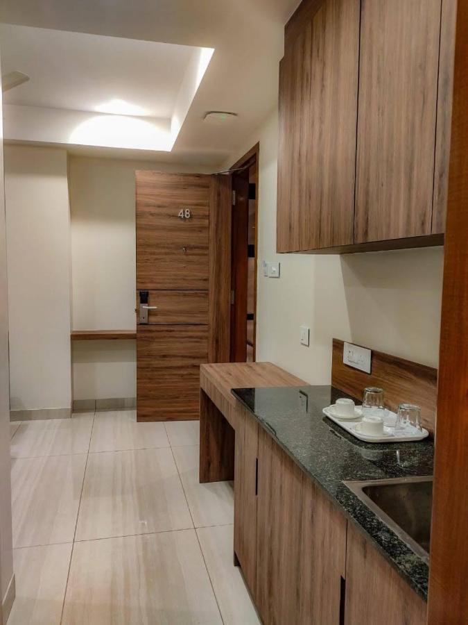 Rr Mount Elite Suites Chennai Ngoại thất bức ảnh