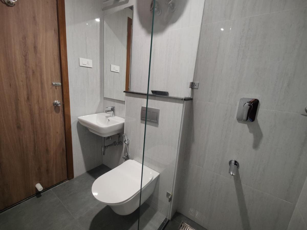 Rr Mount Elite Suites Chennai Ngoại thất bức ảnh